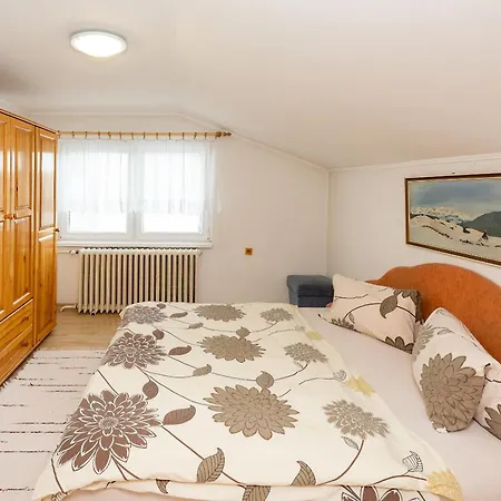 Hubert Guest house